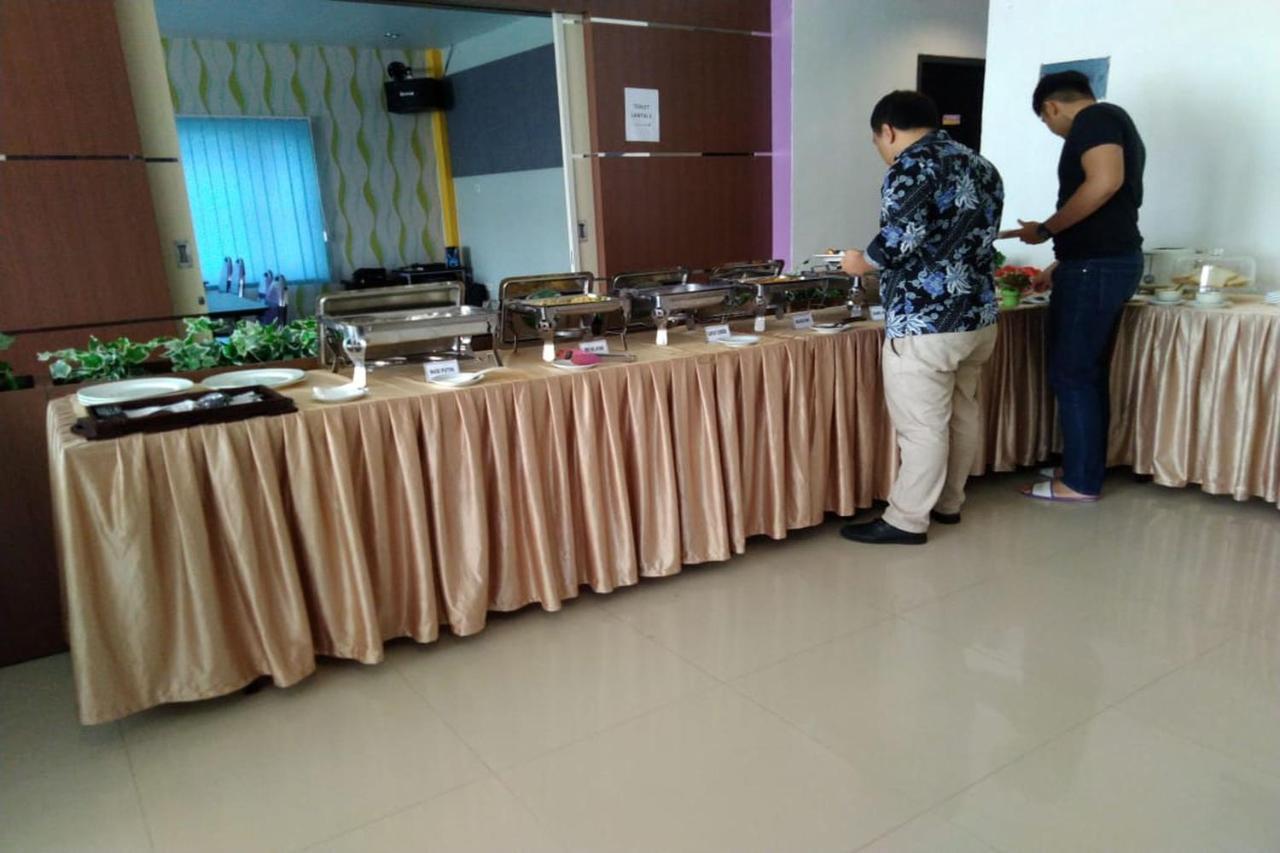Liras Hotel Syariah Pulupanda Exterior foto